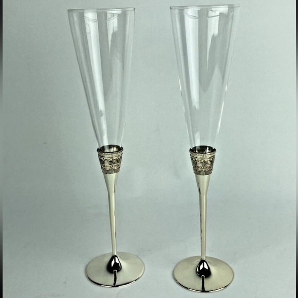 Vera Wang WedgwoodChampagne Flute Set With Love Toasting Pair - Picture 1 of 10